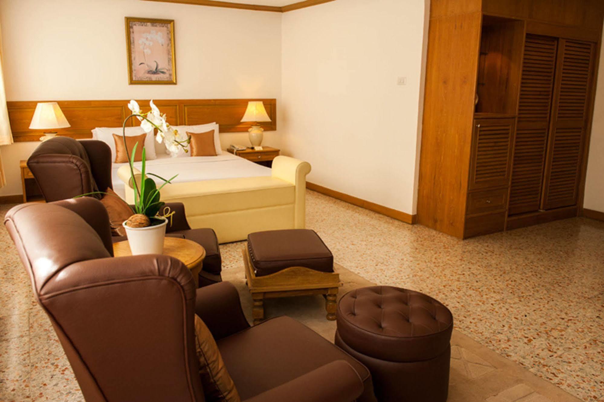 Lido Beach Hotel Pattaya Eksteriør billede