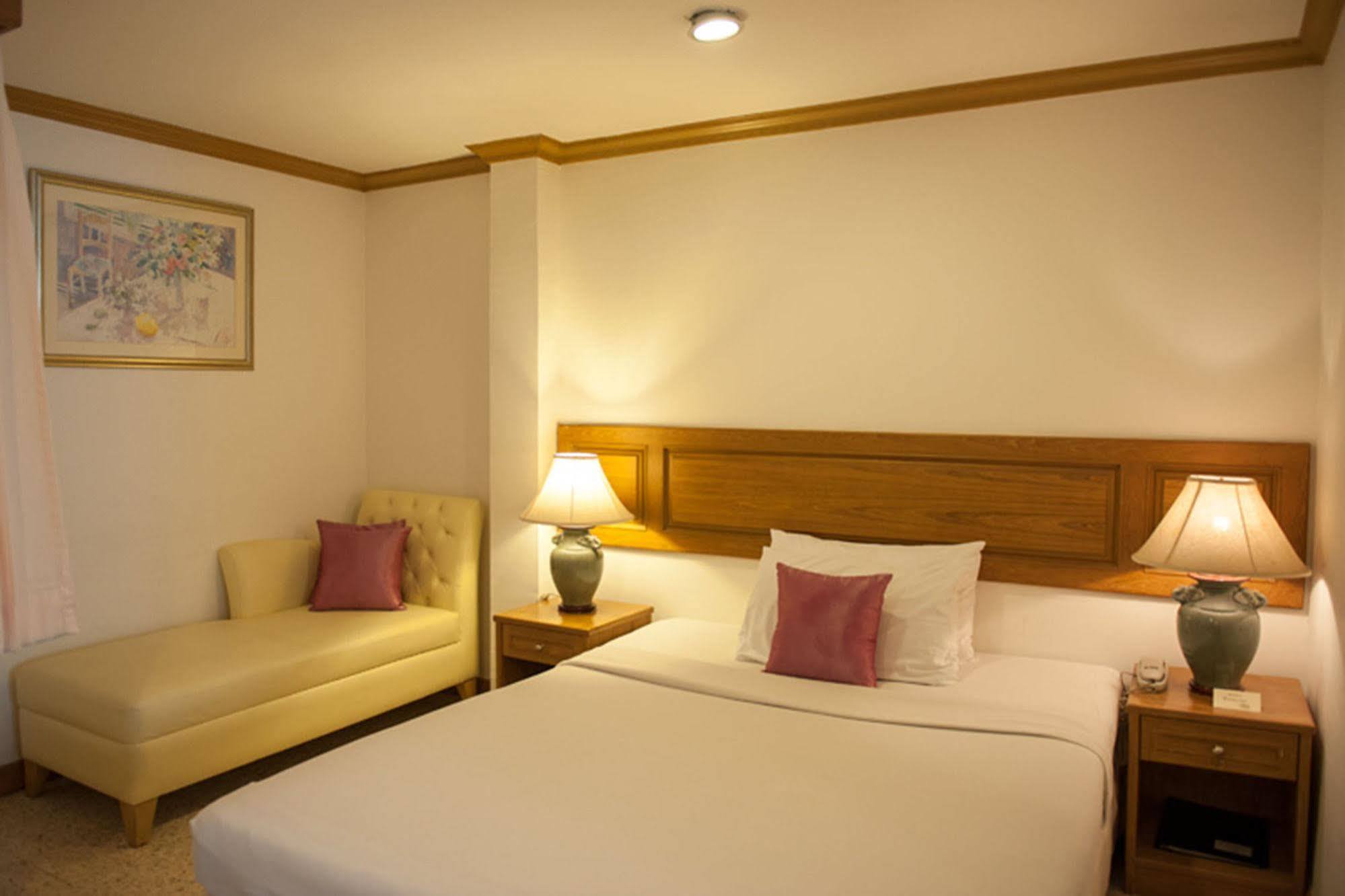 Lido Beach Hotel Pattaya Eksteriør billede